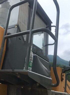 龙工855N 855B 853 50C 856 855D装载机配件 挡泥瓦后挡泥板扶手