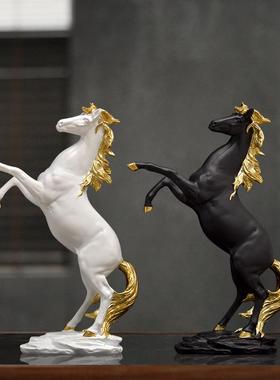 马到成功办公桌摆件家居装饰品现代简约创意客厅电视柜酒柜艺术品