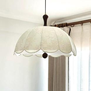 法式 诧寂风吊灯 中古风创意灯民宿实木花纹书房卧室衣帽间餐厅新款
