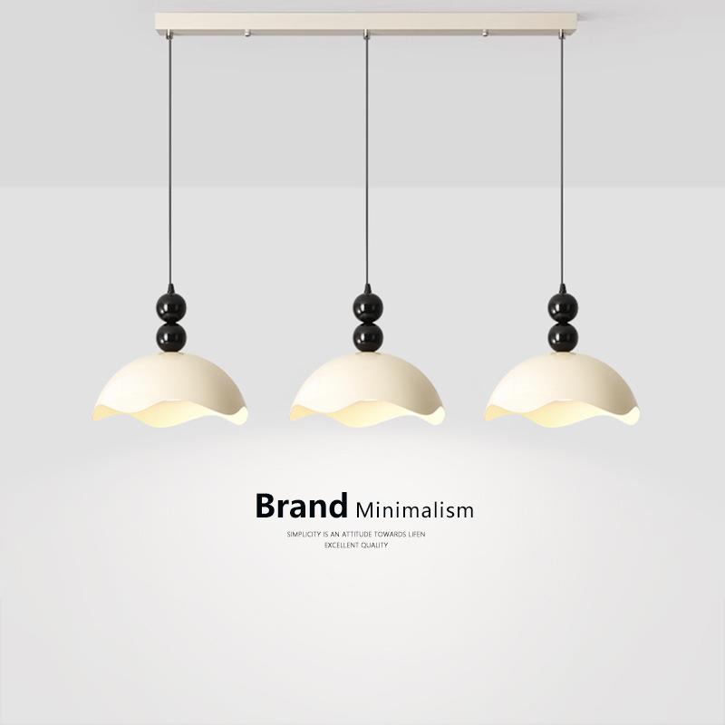 蛋壳奶油风餐厅吊灯三头餐桌法式中古风饭厅led设计师半圆吧台灯