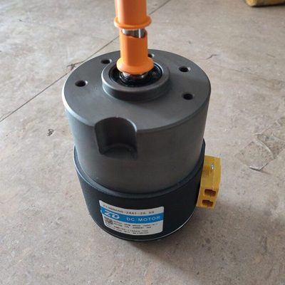 杭州电叉车CBD15-A2MC1行走驱动电机AMB155-110004-700.24V650W.