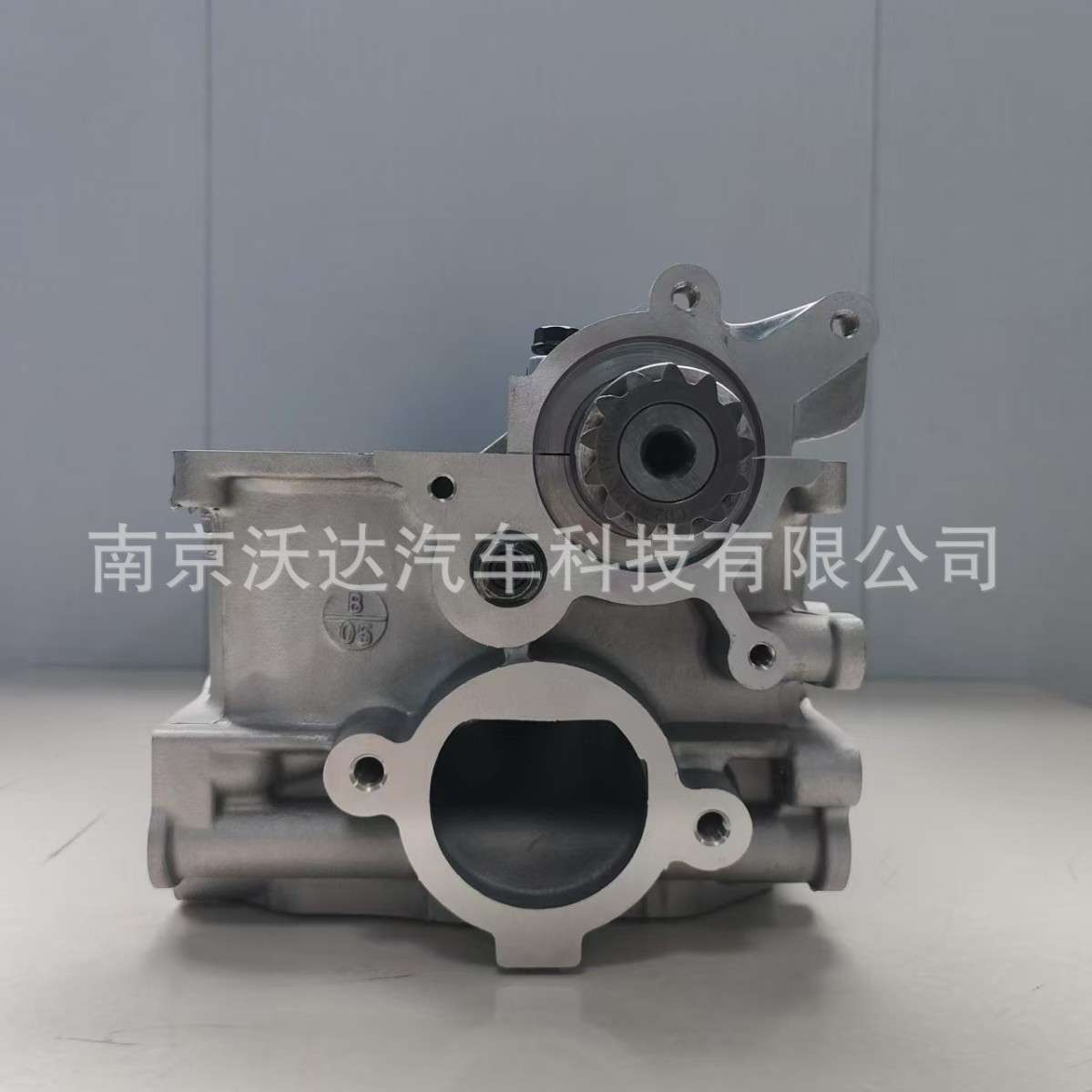 G16B缸盖总成适用五十铃气缸盖 11110-57802