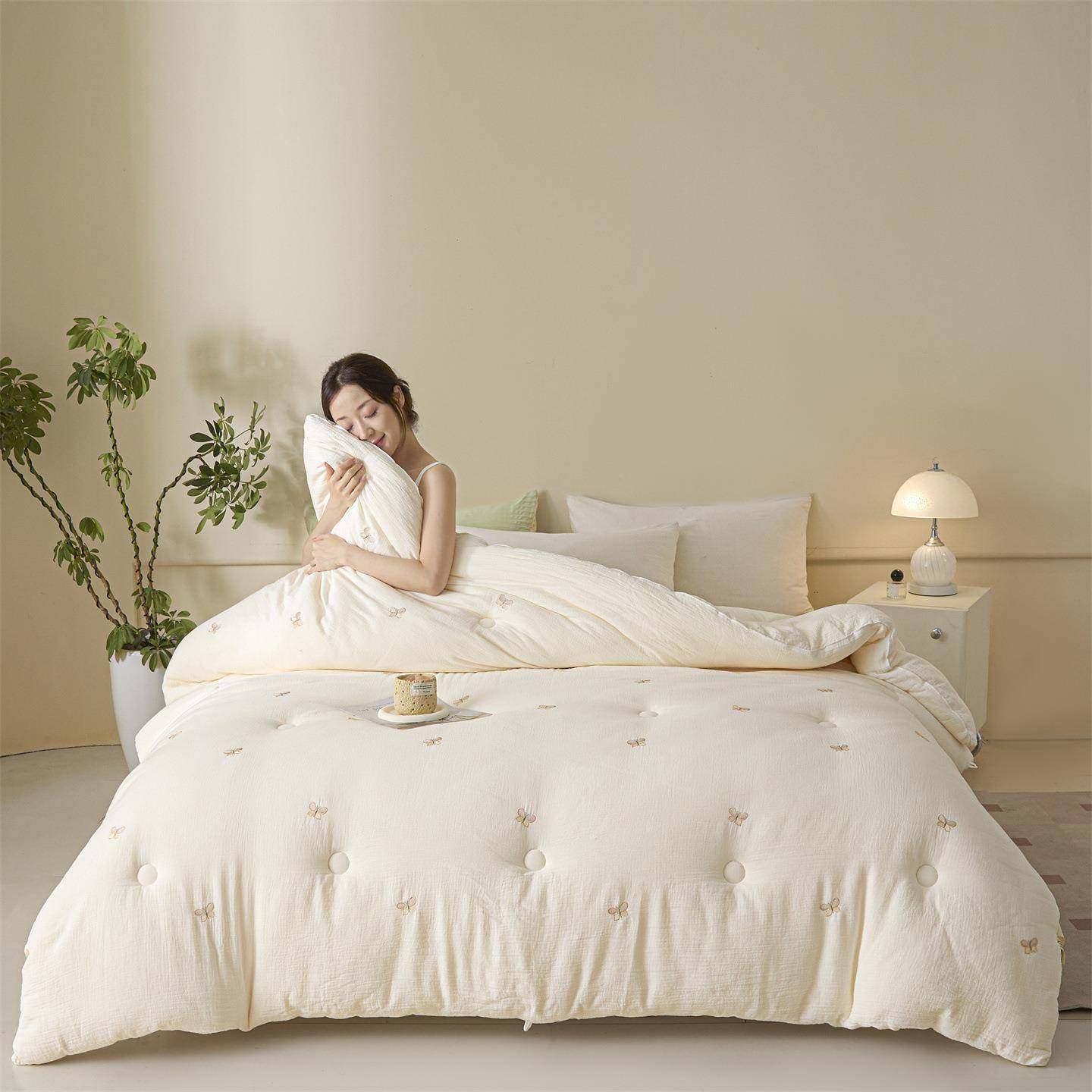 A类母婴级全棉满绣大豆纤维被家用单双人春秋被保暖加厚冬被被芯