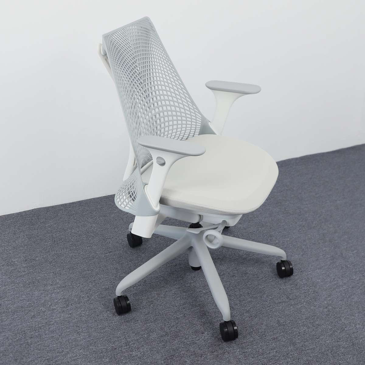 赫曼米勒sayl人体工学椅家用护腰电脑椅学习椅办公椅hermanmiller