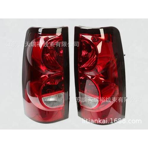 厂家直销 索罗德03-06款 后尾灯总成 Zorod 03-06 rear light ass