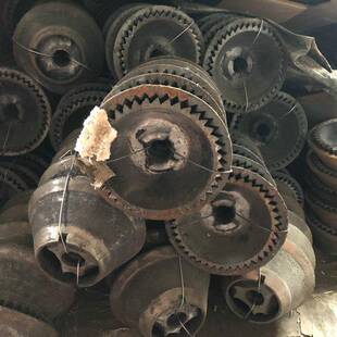 厂家供应磨盘磨粉机配件胶粉机磨具磨头粉碎设备配件多规格