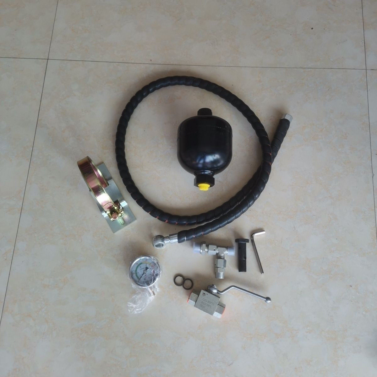 拖拉机中央液压拉杆油缸缓冲器蓄能器收割机割台配件改装质保一年