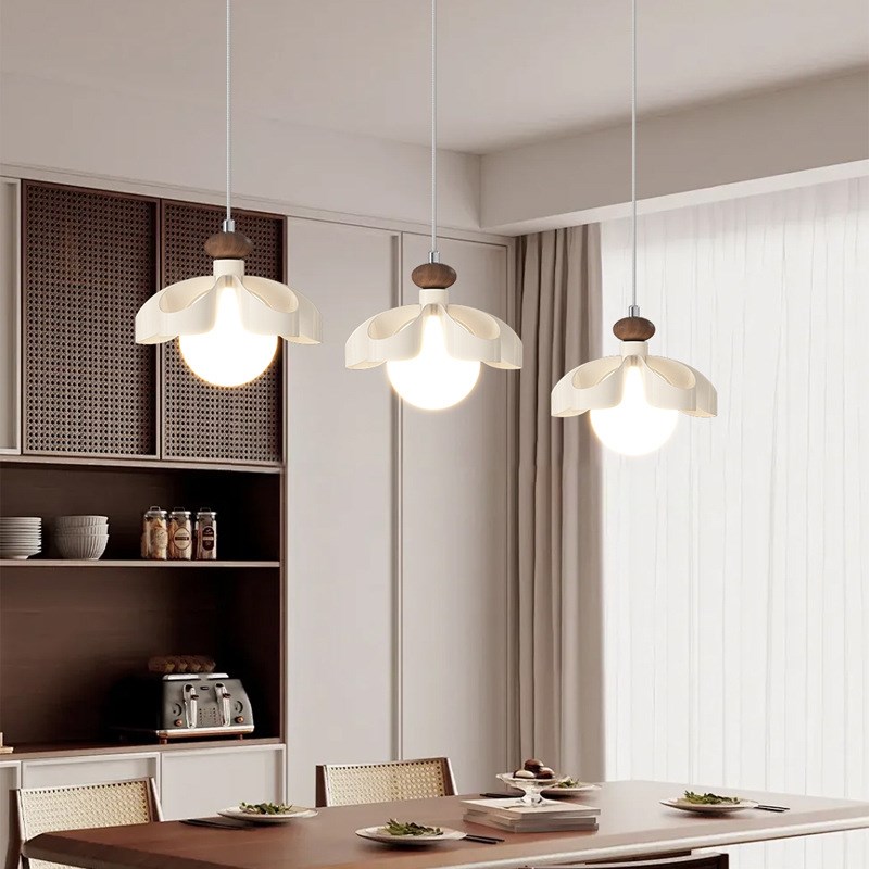 法式奶油风餐厅吊灯中古风北欧创意个性现代简约餐桌吧Z台花瓣吊