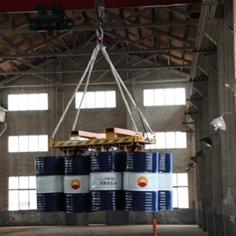 厂家供应 圆桶叉车六油桶夹具 油桶K装卸搬运夹 油桶夹具