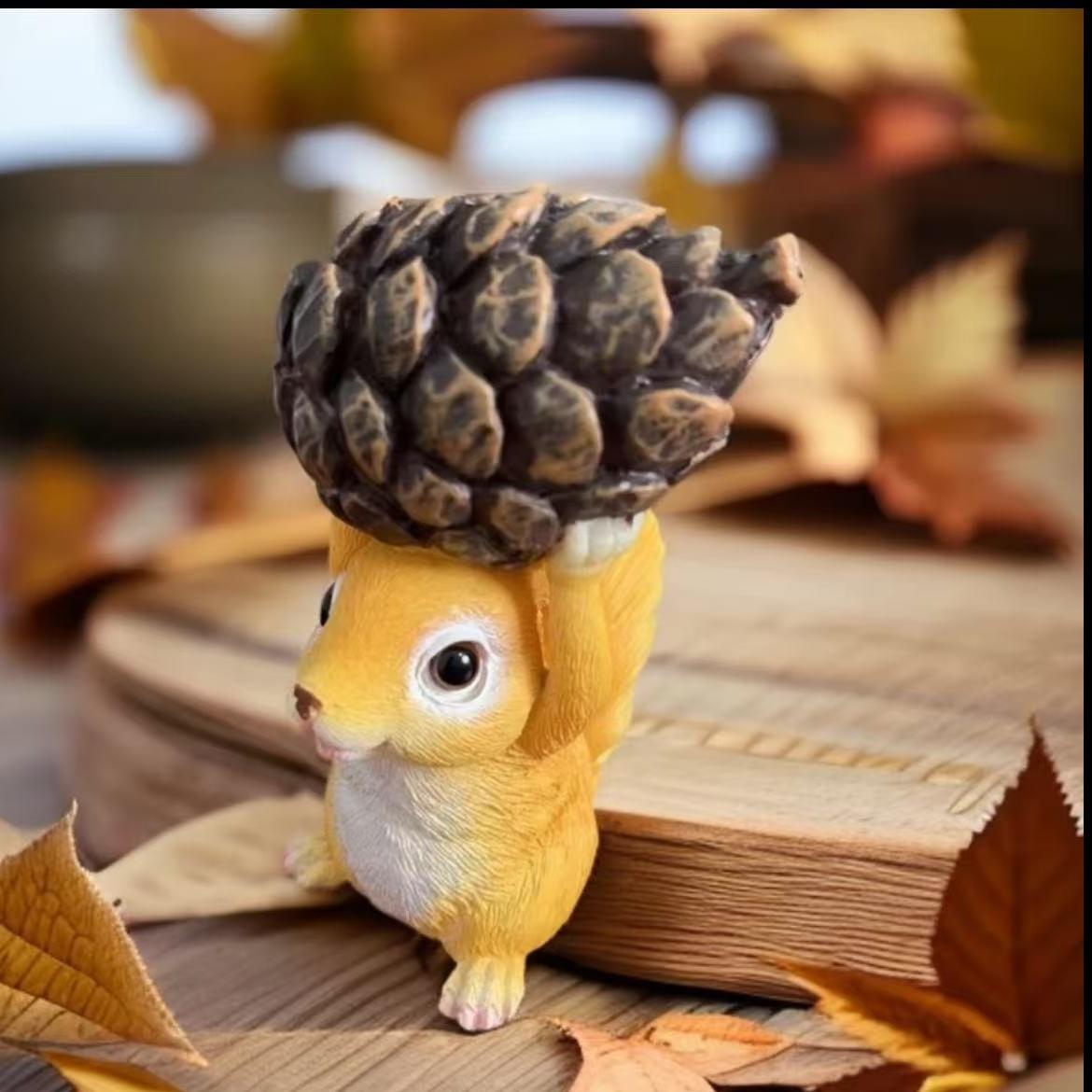 小松鼠举松果多肉植物园台面布置造景动物书桌电视柜家居摆设创意