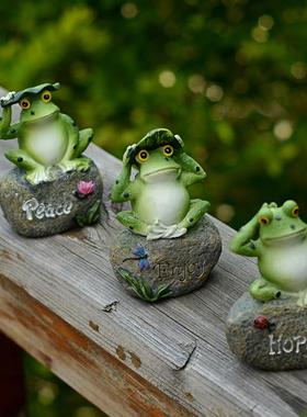 创意树脂青蛙动物摆件 花园园艺水池造景 石头上的青蛙 9130