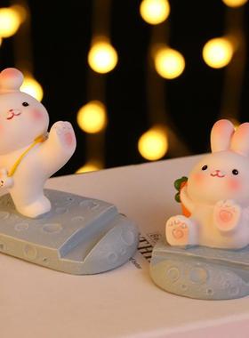 创意可爱萌萌兔树脂工艺品摆件 萝卜兔踢腿平板手机支架 桌面装饰
