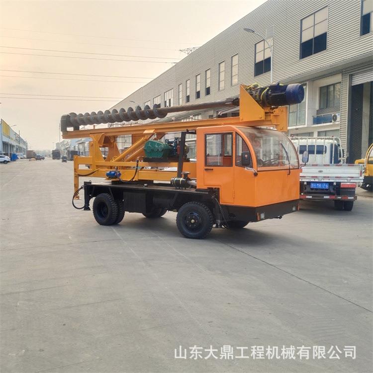 农村民房基础打桩机 360°旋转螺旋引孔机 轮式长螺旋钻机