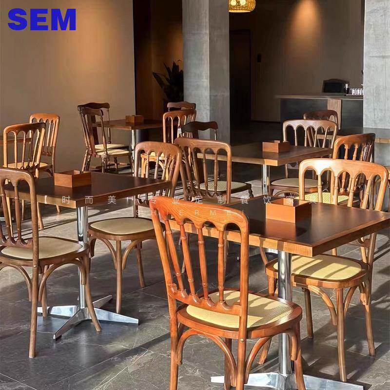 韩式简餐店西餐厅实木桌椅组合复古风咖啡厅烘焙店编藤桌椅商用
