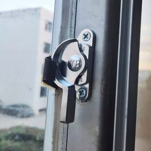 老式窗户锁铝合金门窗推拉门锁扣卡扣月牙锁移门塑钢推拉窗安全锁