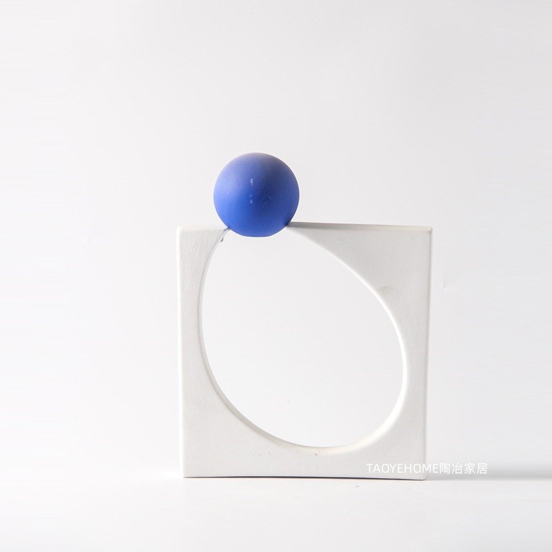 简约蓝白球陶瓷圆形摆件居家样板间售楼处几何软装U书房果盘装饰