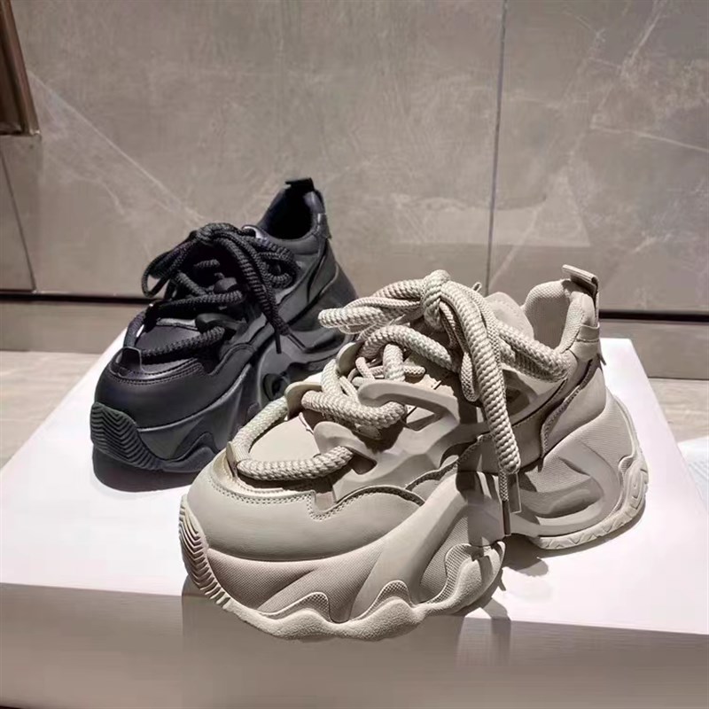 松糕跟老爹鞋女2023年秋季新款皮面防水爆款小个子厚底炸街小白鞋