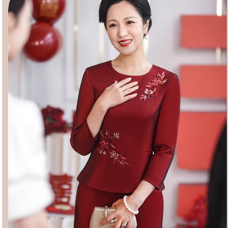 年轻高端结婚新娘母亲小个子妈妈参加婚宴两件套婚礼婆婆礼服高贵