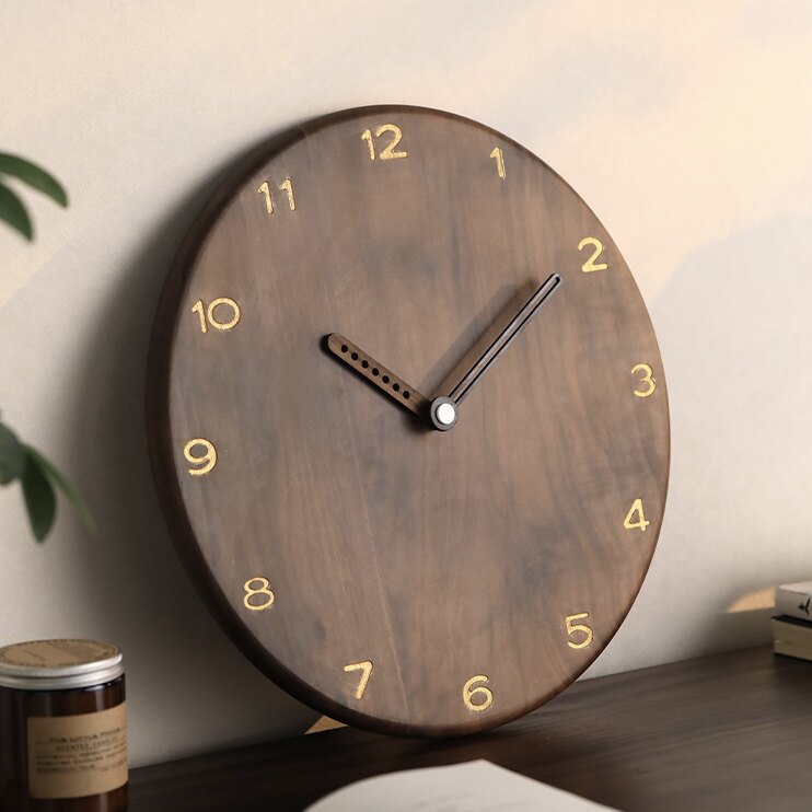 黑胡桃木挂钟简约客厅卧室2024C新款复古时钟表挂墙中古实木质挂