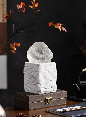 新中式弥勒佛客厅摆件q招财笑佛高档透明老板办公室样板间茶室摆