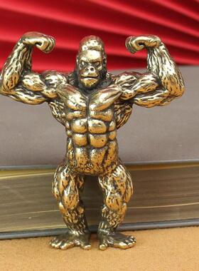 黄铜肌肉大猩猩摆件复古做旧纯铜健美肌肉金刚猩猩动物桌面装饰品