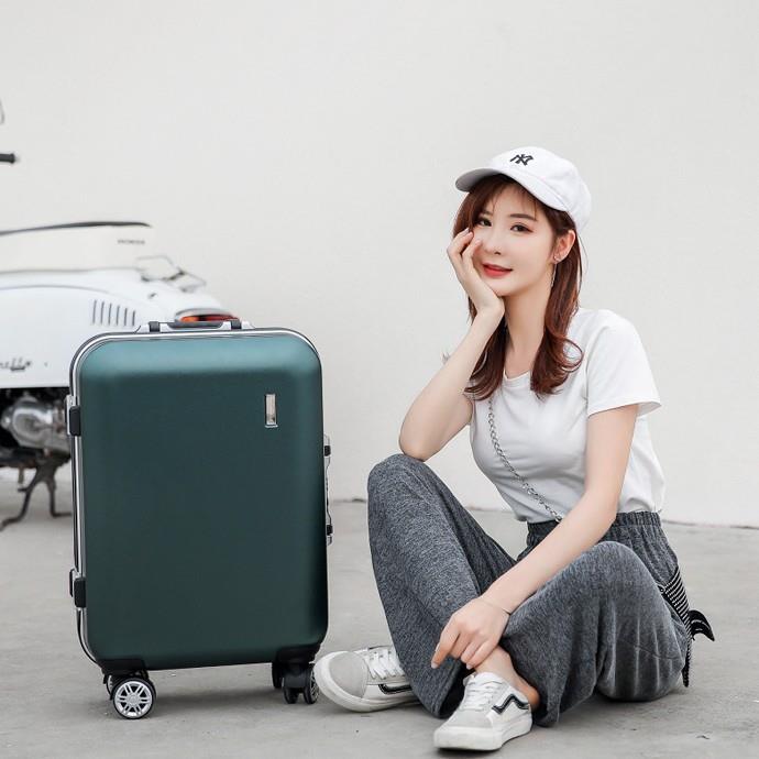 pc行李箱24寸旅行箱铝框行里箱静音万向轮新款密码女拉杆箱
