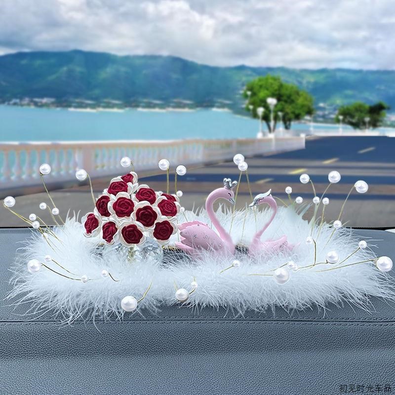 天鹅女神汽车摆件饰品车载高档装饰大气中控P台高级车内车饰一对