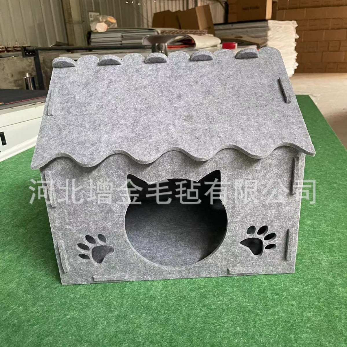 半封闭毛毡猫窝 四季通用耐抓保暖灰色拼接式卡通毛毡猫窝