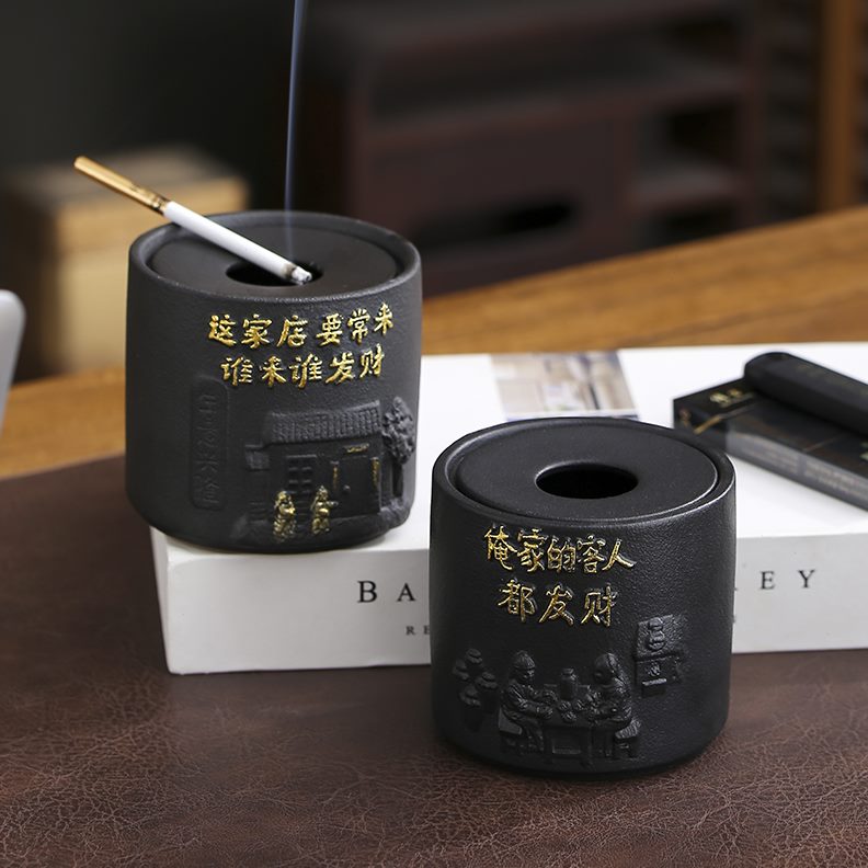 时尚创意个性小号飞灰办公室欧式大陶瓷潮流带盖烟灰缸防客厅家用