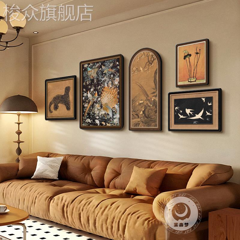 中古风客厅装饰画法式高级感沙发背景墙挂画孔雀复古艺术组合壁画图片