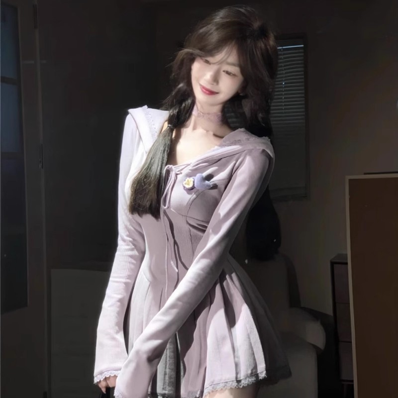 初恋纯欲紫色连帽连衣裙春秋小个子收腰显瘦甜辣妹短款设计感裙子图片