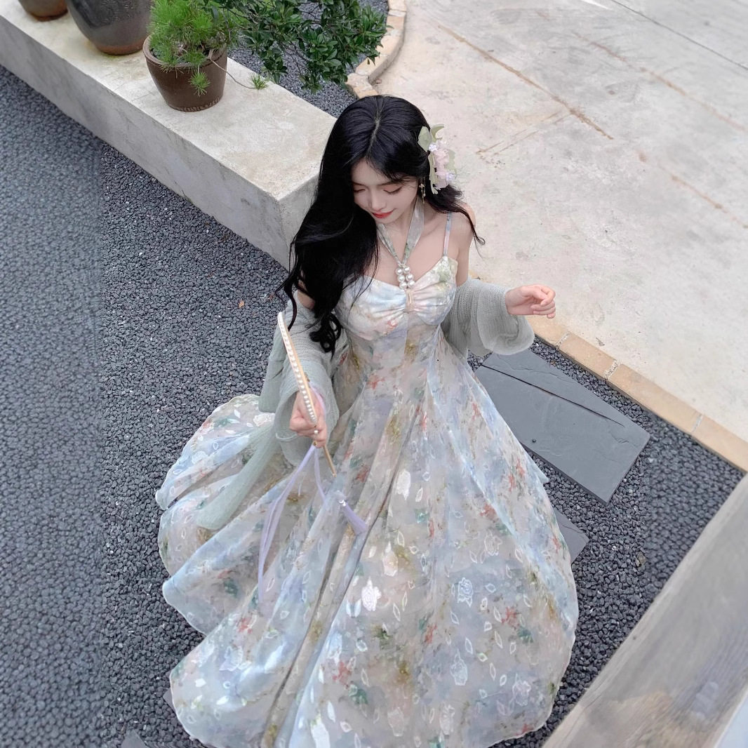 夏季高级感油画印花绣花气质挂脖连衣裙仙女海边度假风吊带长裙子