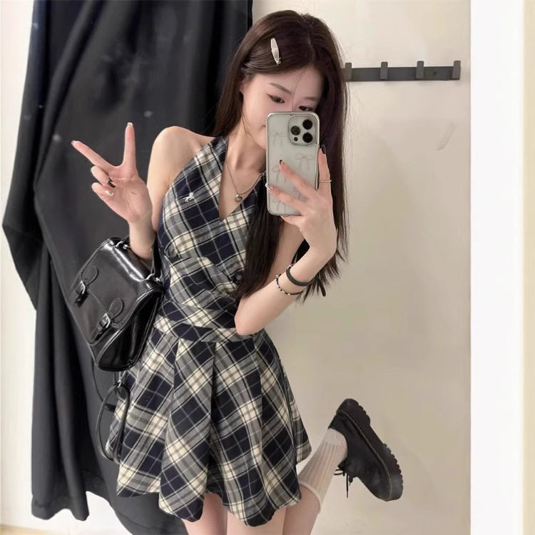黑白格子挂脖连衣裙女夏季复古格纹无袖v领背心裙子小个子a字短裙
