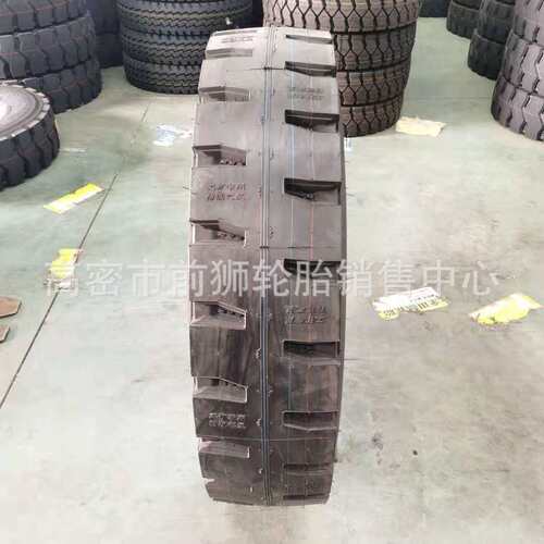 矿山轮胎石方运输车1200R20 1100R20 1000r20全钢丝后八轮自卸车