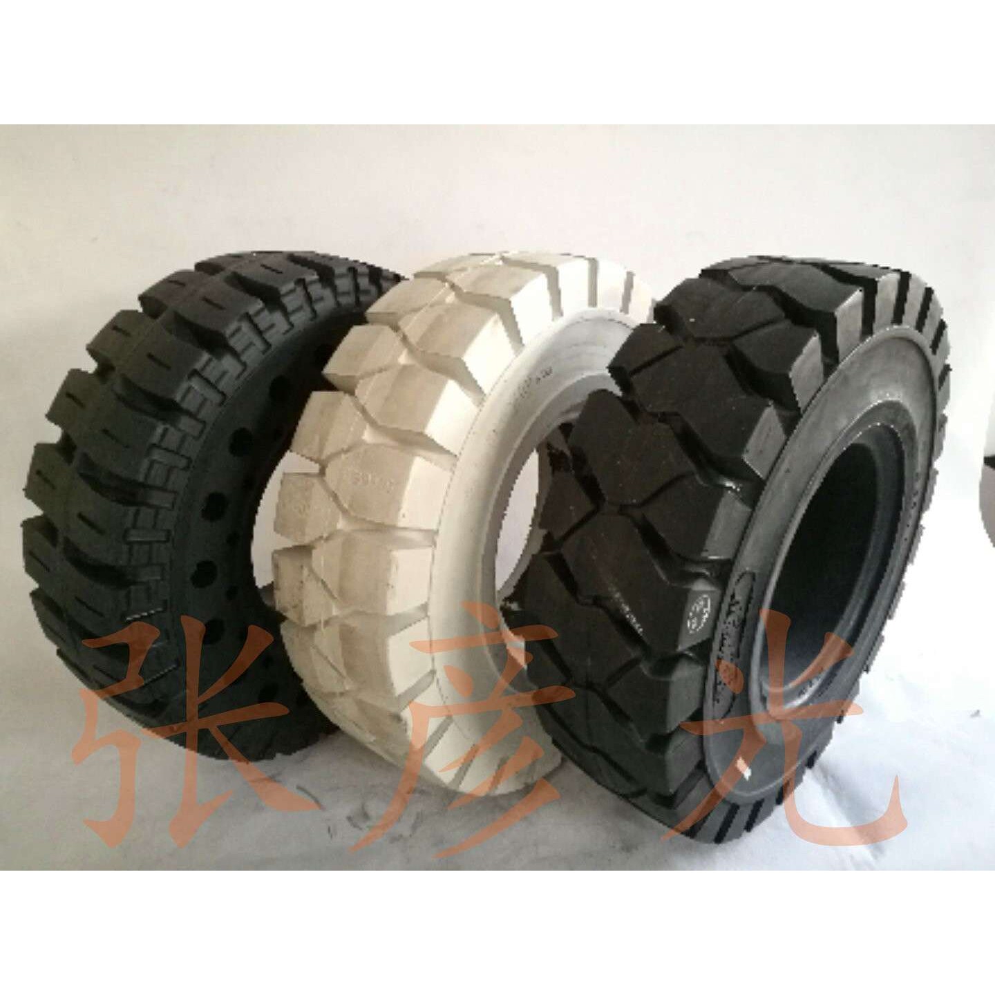 厂家直销叉车实心轮胎三吨叉车后轮650-10叉车实心轮胎高品质耐磨