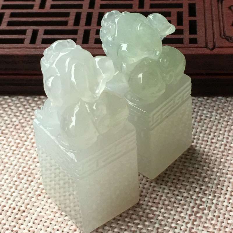 傅小姐翡翠 冰种貔貅印章,种好水足 大气