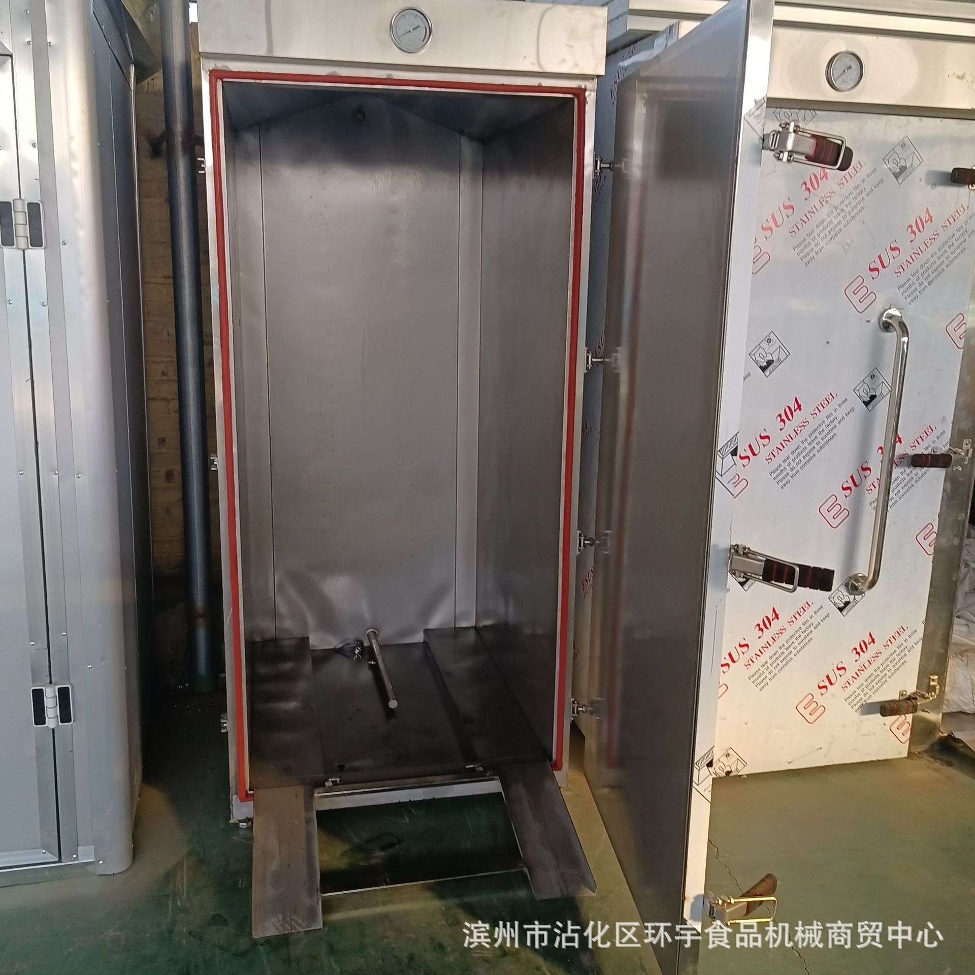 全钢馒头蒸房 一次蒸6袋面的双门蒸箱供应沿海地区不秀刚架子车