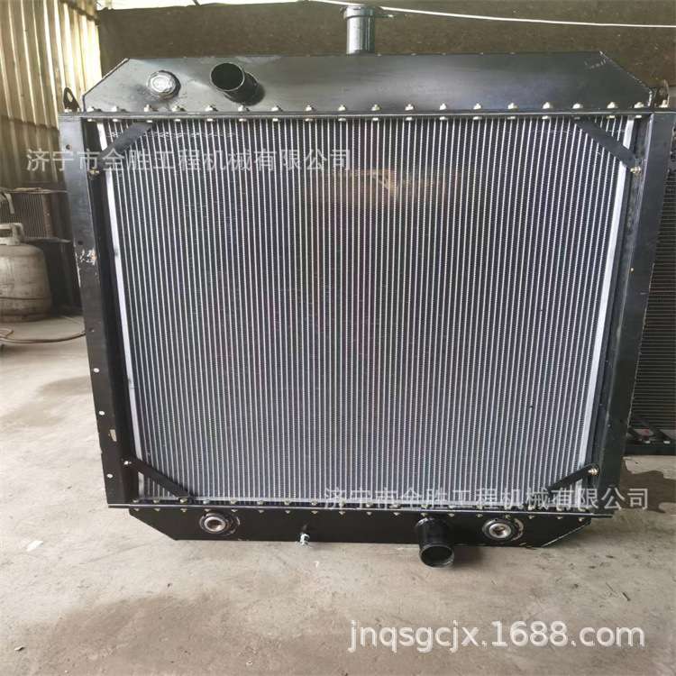 R225-7挖掘机水箱 履带总成 驾驶室门 铲斗油缸 大臂油缸