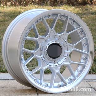 适用捷达桑旅飞度威驰雨燕花冠比亚迪F3标志哥瑞兰瑟15寸复古轮毂