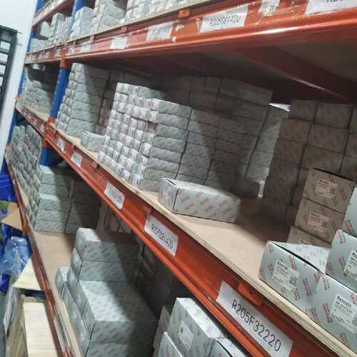 经销Rexroth力士乐直线滑块R18243232X   R165121320  当天发货