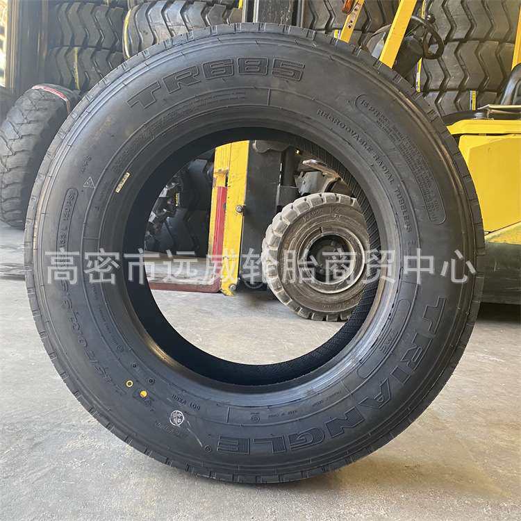245/70R19.5卡客车轮胎HS205花纹全钢丝轮胎轻卡轮胎
