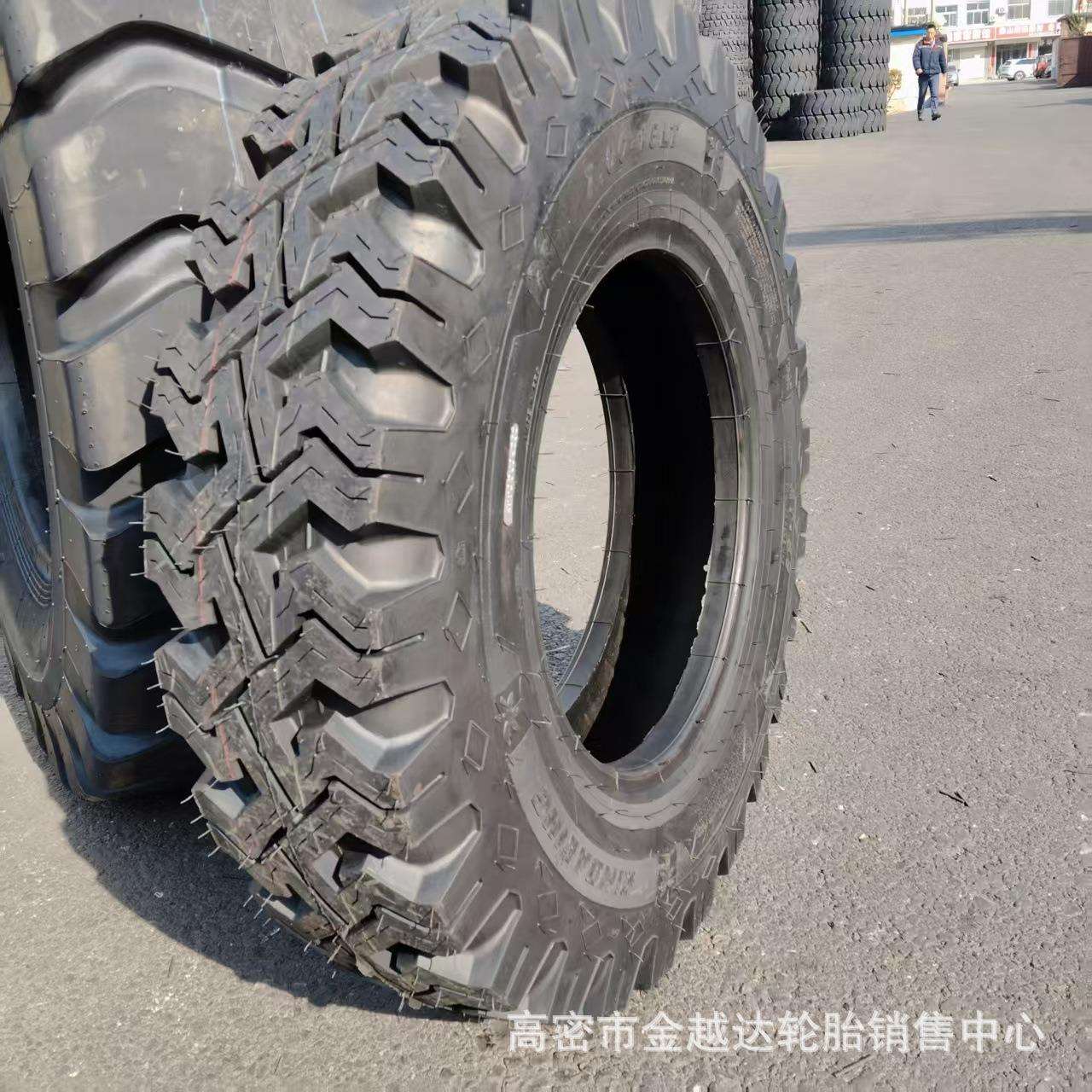 尼龙轮胎700-16 750/825-16 900/1000/1100-20羊角矿山两块轮胎