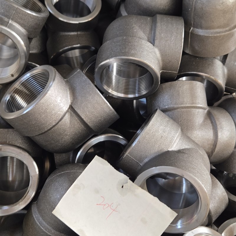 碳钢国标异径三通焊接专用冲压三通高压承插管件锻制三通