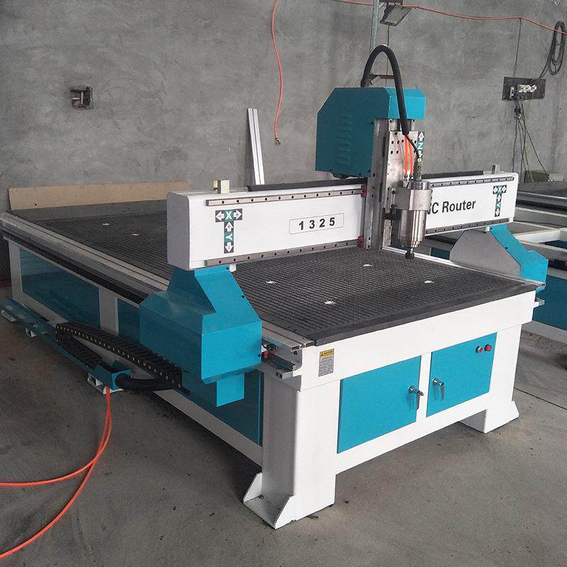 实用新型全自动电脑数控开料机木工雕刻机PVC板雕刻机