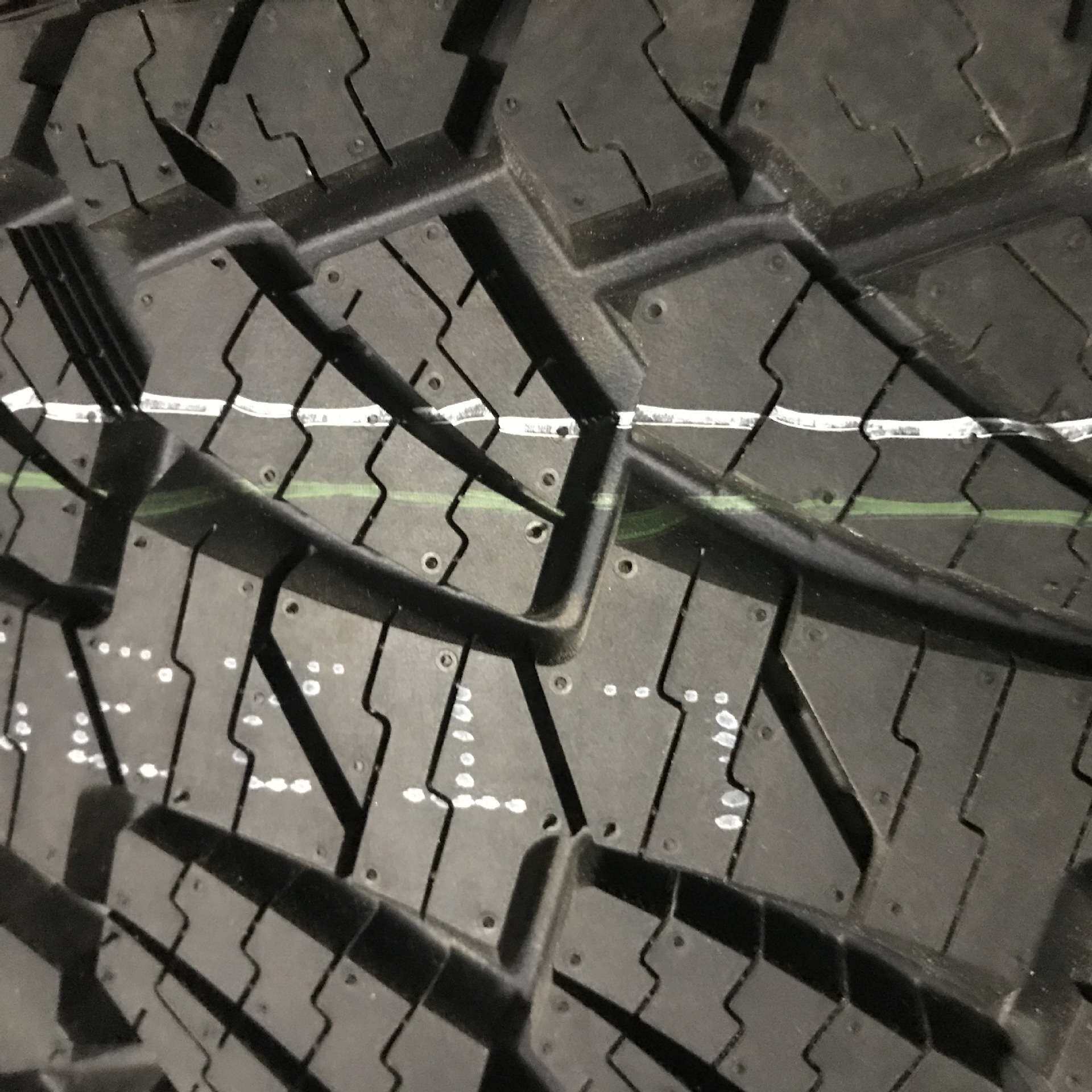 轻卡越野车改装轮胎 汽车轮胎225 235  245 265 /75 85R16