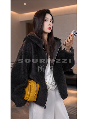 SOURWZZI/所姿100%羊毛新款冬季连帽休闲宽松女外套SZ-25701