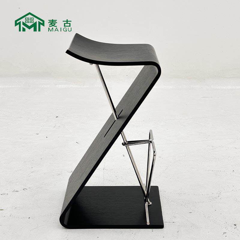 麦古现代极简弯板立体支撑休闲吧椅前台椅不锈钢客厅餐厅高脚椅