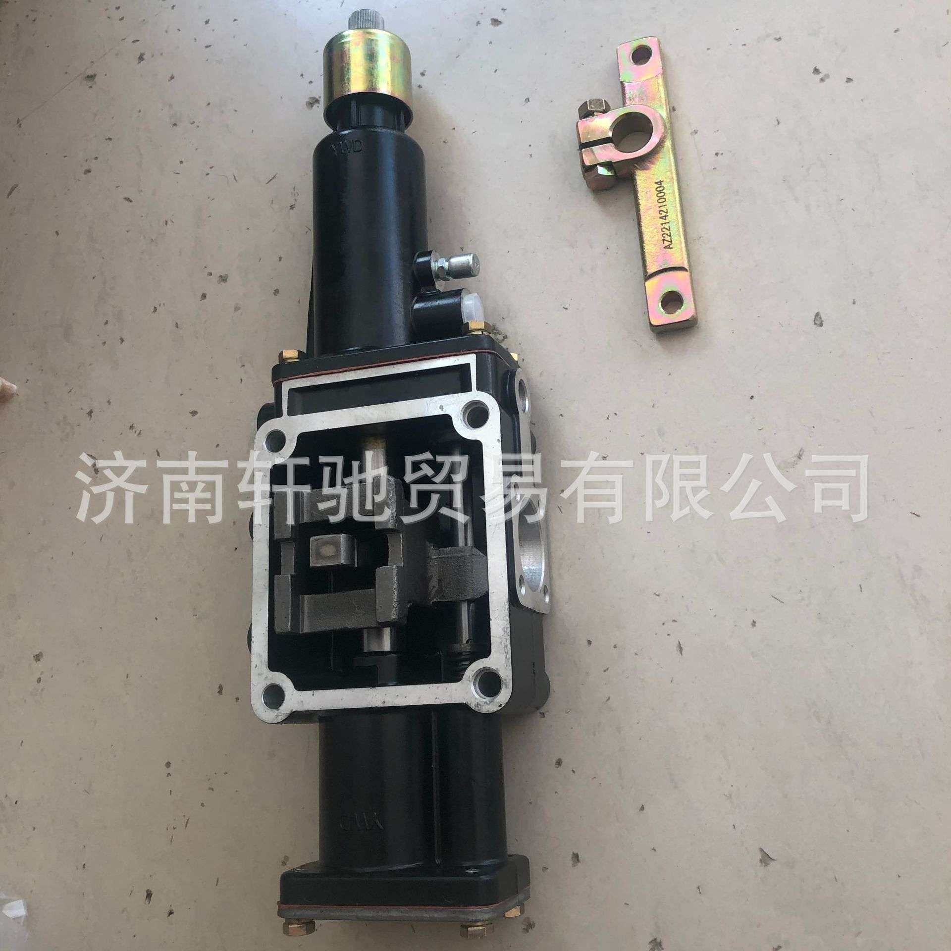 豪沃 HW19710 WG2203210040+001 变速箱小盖总成