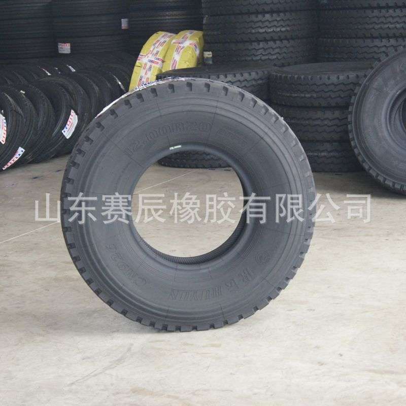 厂家全钢卡车轮胎 9.00 10.00 11.00 1200r20 翻斗车货车轮胎