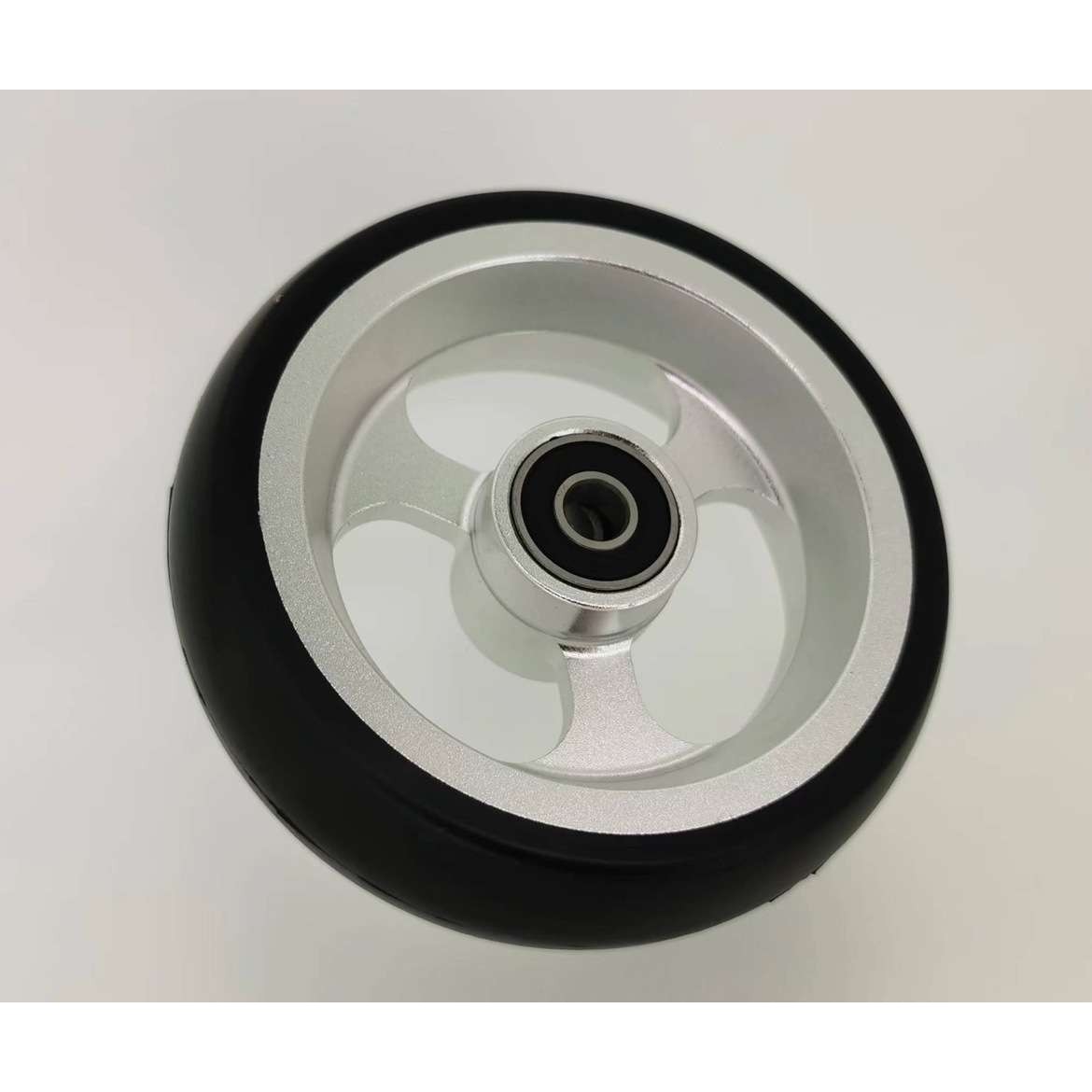 轮椅配件前轮带轴承4寸5寸万向轮PU实心轮铝合金材质